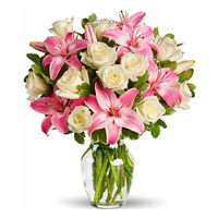 Flowers to India : Flowers in Vase Arrangement to India